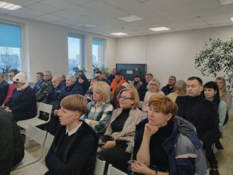 Единый день информирования в УП "Ремавтодор Ленинского района" провел генеральный директор ГПО "Горремавтодор Мингорисполкома" Белоус Максим Евгеньевич.