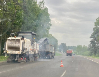 Поздравление с Днем автомобилиста и дорожника